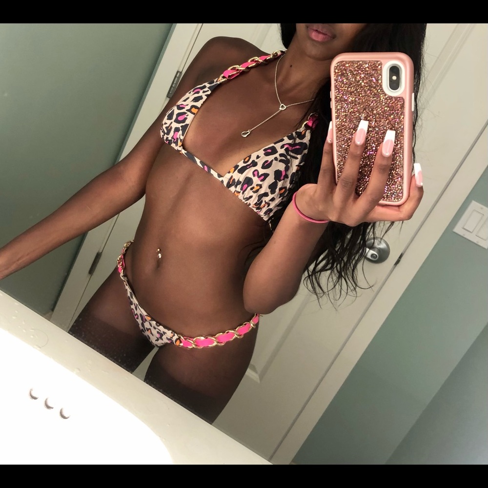 Beach bunny leopard Brynn bikini